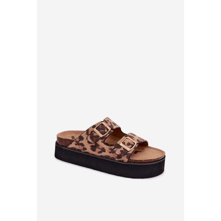 Moteriškos lakinės platforminės šlepetės su auksinėmis sagtelėmis Lee Cooper LCW-26-35-4459L, juodos
