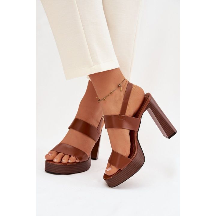 Moteriškos basutės su 11,5 cm kulnu Step in style