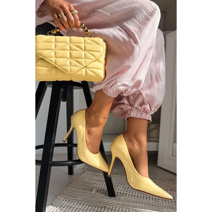 Geltoni moteriški aukštakulniai lakuotos eko odos Odira