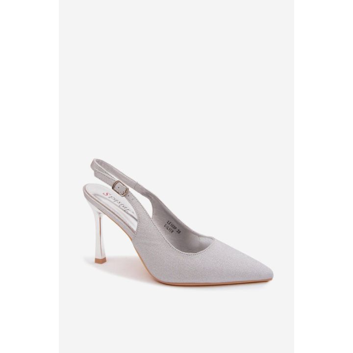 Blizgantys aukštakulniai bateliai Step in style