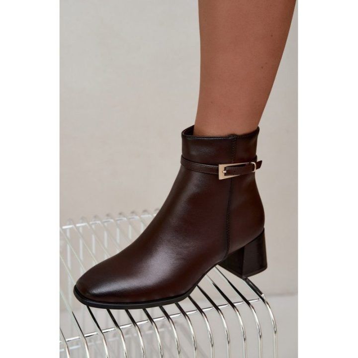 Aulinukai su sagtimi Sergio Leone, rudi