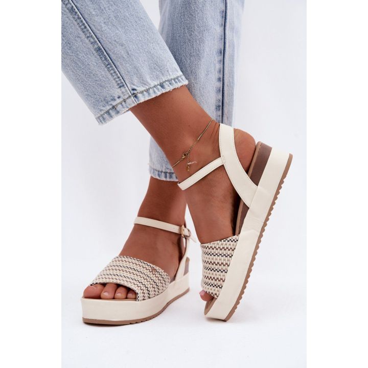 Aukštakulnės basutės su platforma Step in style