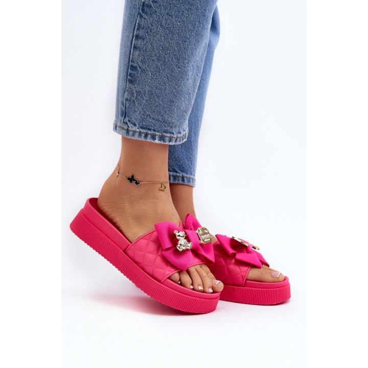 Ryškiai rožinės platforminės basutės Step in style
