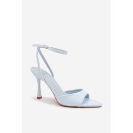 Mėlynos basutės su kulnu Step in style