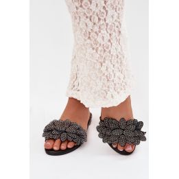 Juodos basutės su gėlių dekoru Step in style