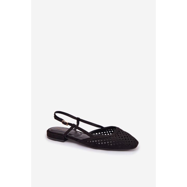 Juodos balerinos su ažūriniu viršumi ir dirželiu Step in style