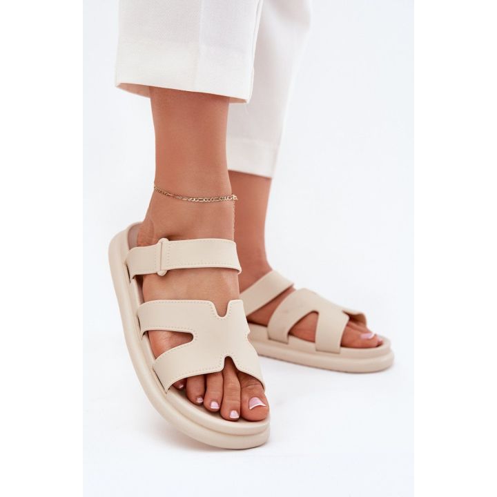 Smėlio spalvos basutės Step in style