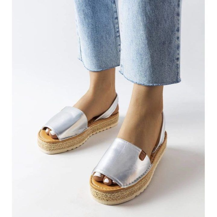 Moteriškos sidabro spalvos espadrilės ant platformos Sadbera