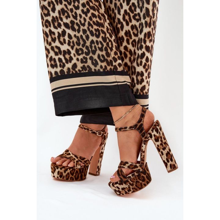 Aukštakulnės basutės su platforma, leopardo rašto
