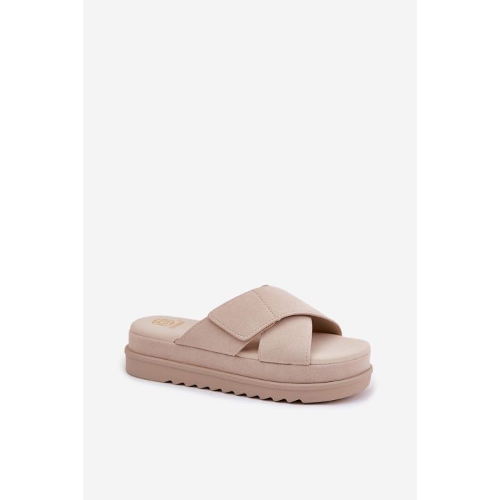 Smėlio spalvos platforminės basutės Step in style