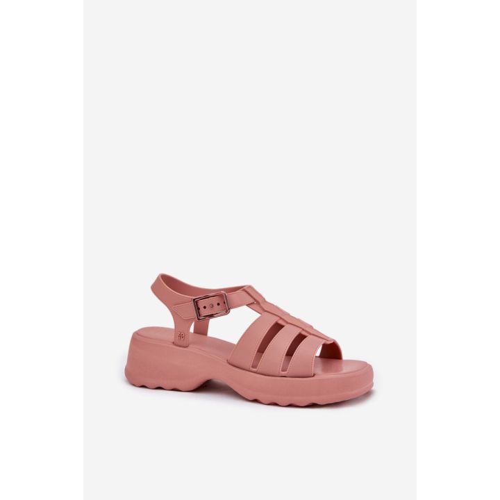 Rožinės basutės su platforma ir sagtimi Step in style