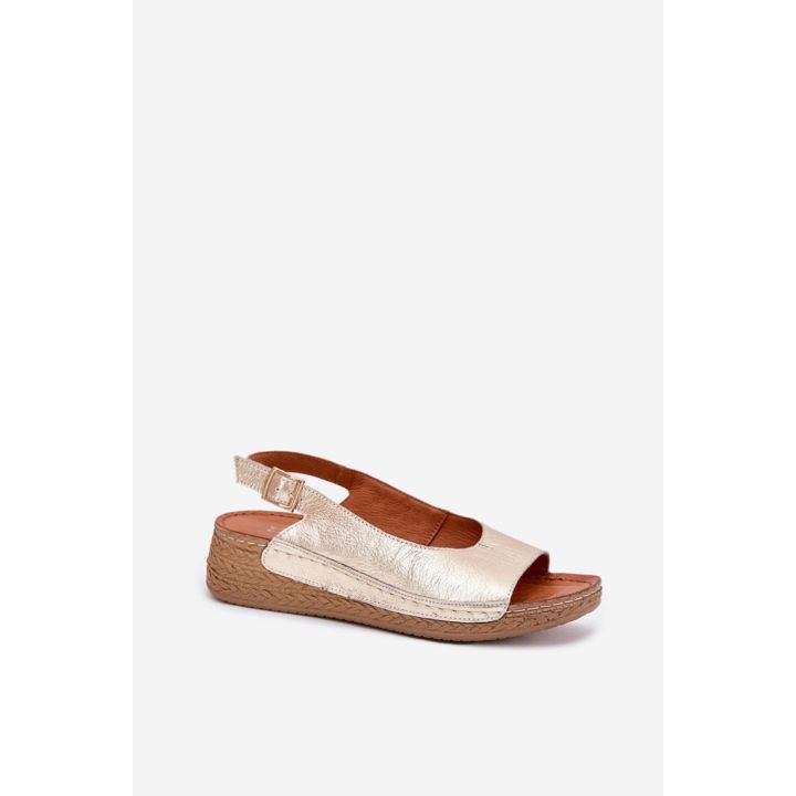 Aukso spalvos basutės su kulnu Step in style