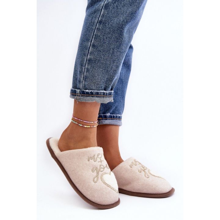 Moteriškos šlepetės su širdelės aplikacija Step in style