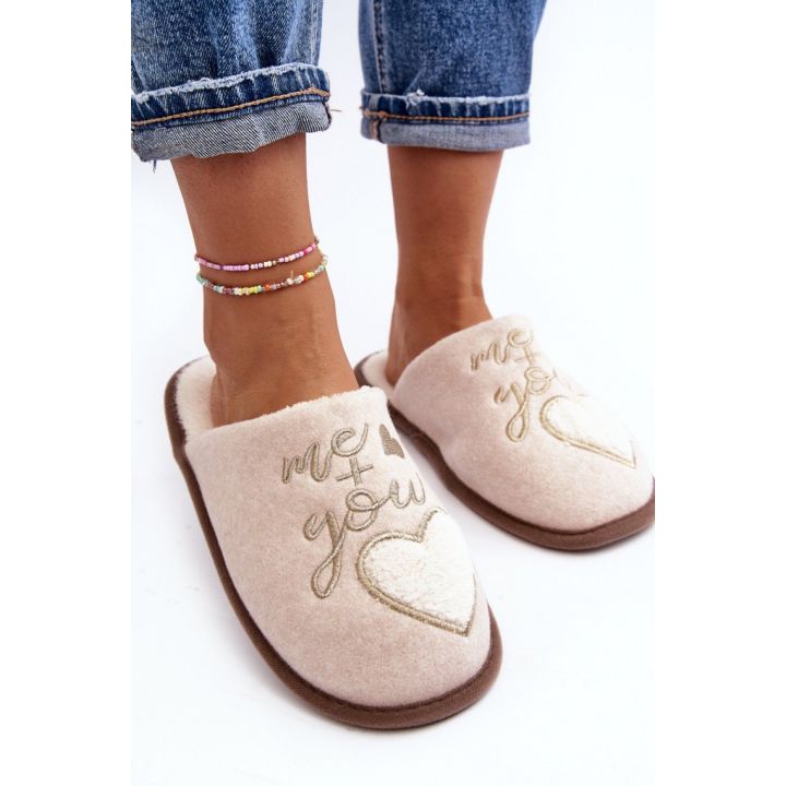 Moteriškos šlepetės su širdelės aplikacija Step in style