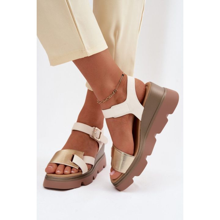 Smėlio spalvos basutės su kulnu Step in style