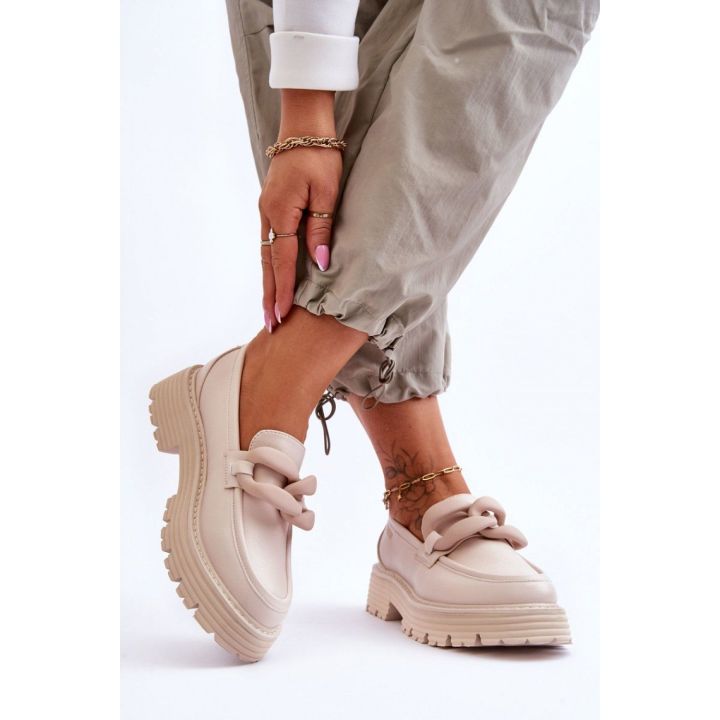Mokasinai su grandinėle Step in style