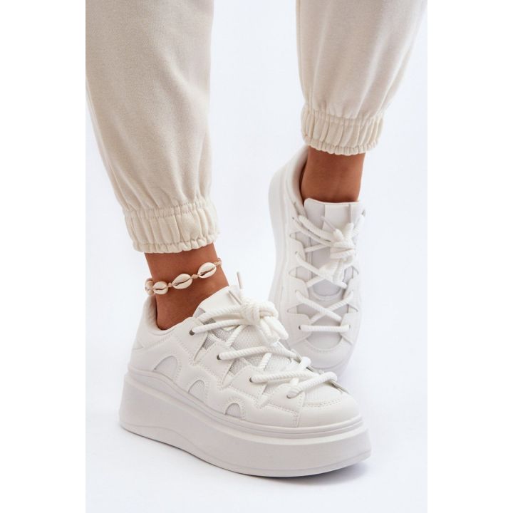Balti sportiniai bateliai su platforma Step in style