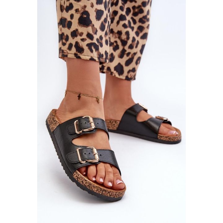 Juodos basutės su platforma ir sagtimis Step in style