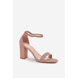Aukštakulnės basutės su blizgiu kulnu Step in style