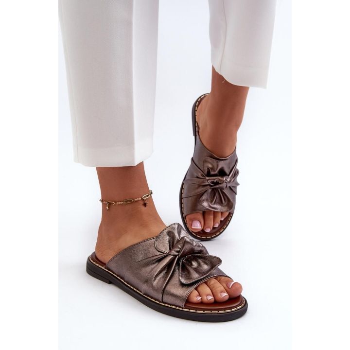 Sidabrinės basutės su dekoratyviniu kaspinu Step in style