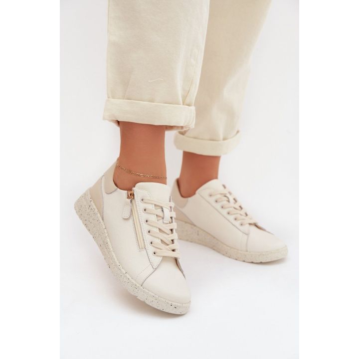 Kreminės spalvos aulinukai Step in style