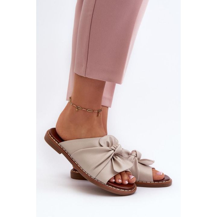 Smėlio spalvos basutės su kaspinu Step in style