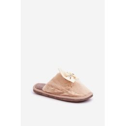 Minkštos šlepetės su kaspinu Step in style