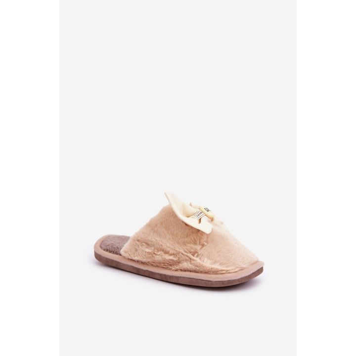 Minkštos šlepetės su kaspinu Step in style