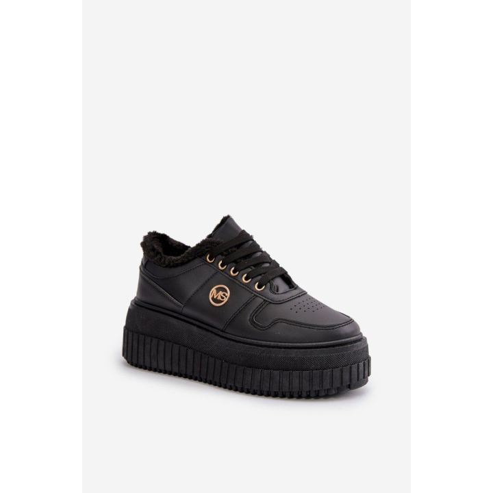 Juodi sportiniai bateliai su platforma Step in style