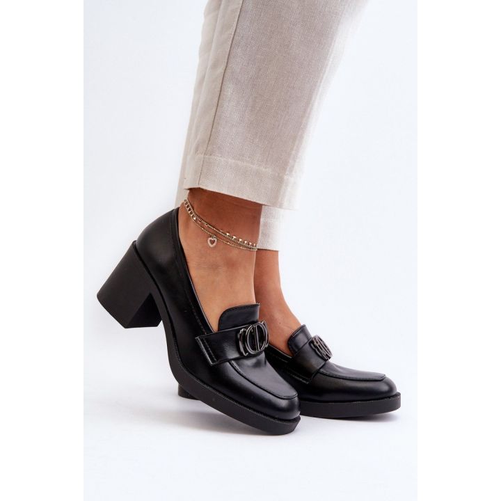 Juodi loafer tipo aulinukai su kulnu Step in style
