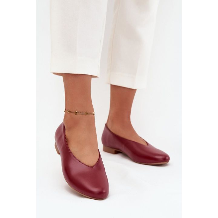 Burgundiškos balerinos Step in style