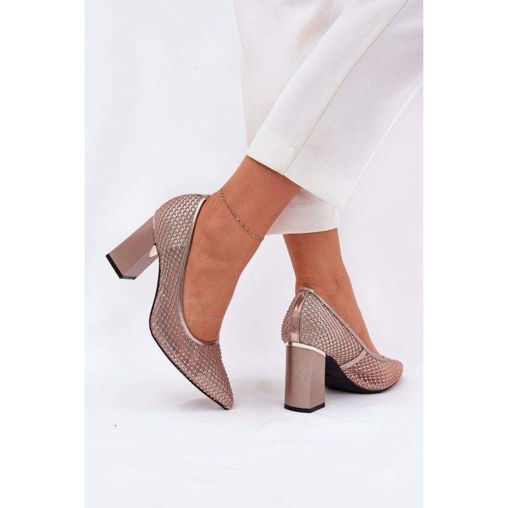 Aukštakulniai bateliai su tinklelio detalėmis Step in style
