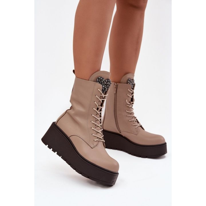 Aulinukai su platforma ir kristalų detale Step in style