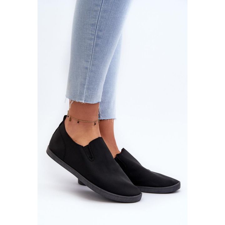 Juodi moteriški sportbačiai Step in style