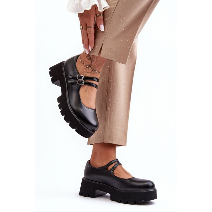 Juodi aulinukai su sagtelėmis Step in style