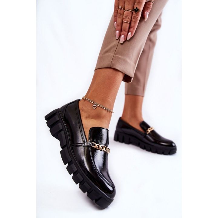 Juodi loaferiai su grandinėle Step in style