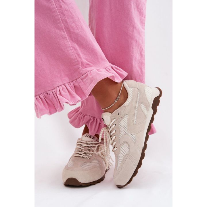 Smėlio spalvos sportbačiai Step in style