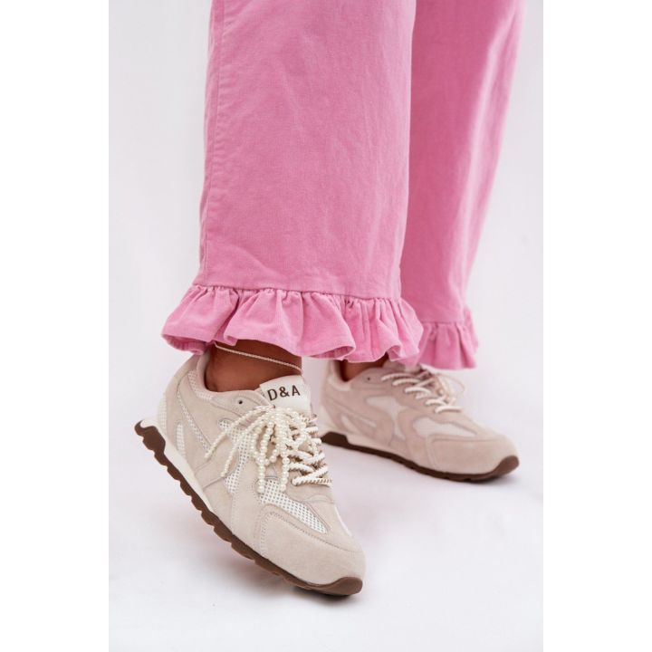 Smėlio spalvos sportbačiai Step in style