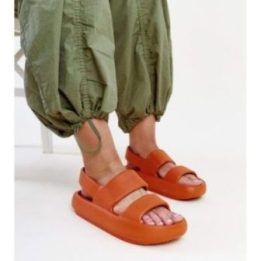 Oranžiniai Attiana sandalai Gemre – langeliai