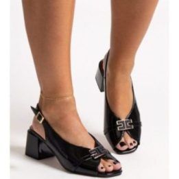 Basutės juodos spalvos Gemre – langeliai