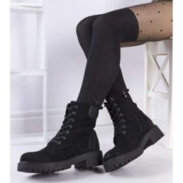 Juodos spalvos trapper eco-suede Wellspring