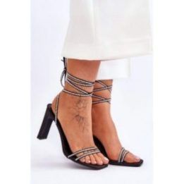 Basutės juodos spalvos Step In Style