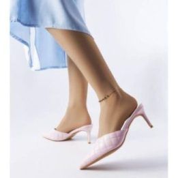 Lambert rožinės dygsniuotos stiletto šlepetės