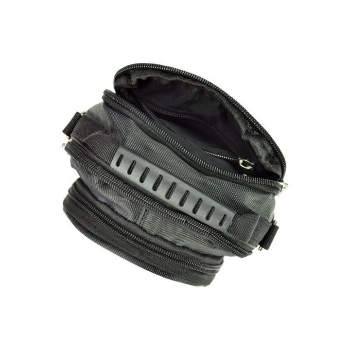 Juoda rankinė per petį Bag Street