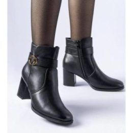 Juodi šilti stiletto batai