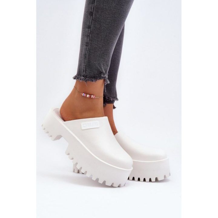 Šlepetės Step In Style – įvairiaspalvė
