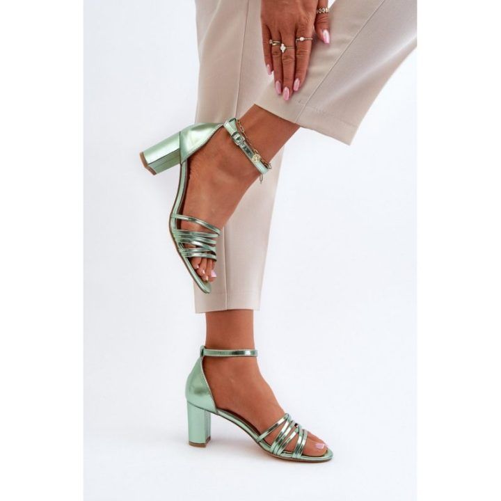 Sandalai su kulnu Step In Style – žalia