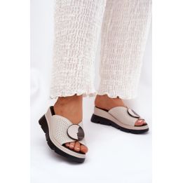 Smėlio spalvos basutės su platforma ir pleištiniu kulnu Step in style