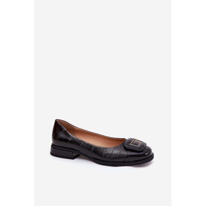 Bateliai balerinos moterims elegantiški