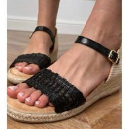 Juodi moteriški espadrilės tipo sandalai su pynimo juosta